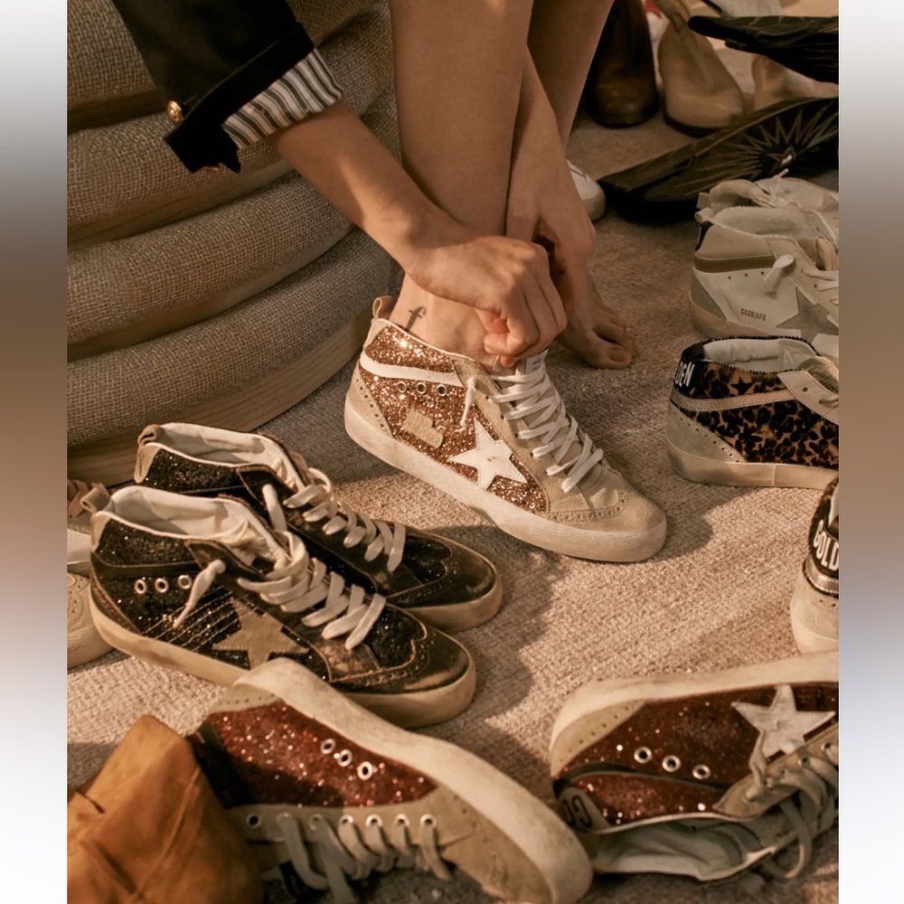 GOLDEN GOOSE
Women'Mid Star in black Zappa with black glitter star Sz 40 
$695 - Picture 6 of 17